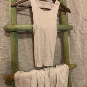 5 Fruit of the Loom Boys Size Large (Womens XS) Tanks
